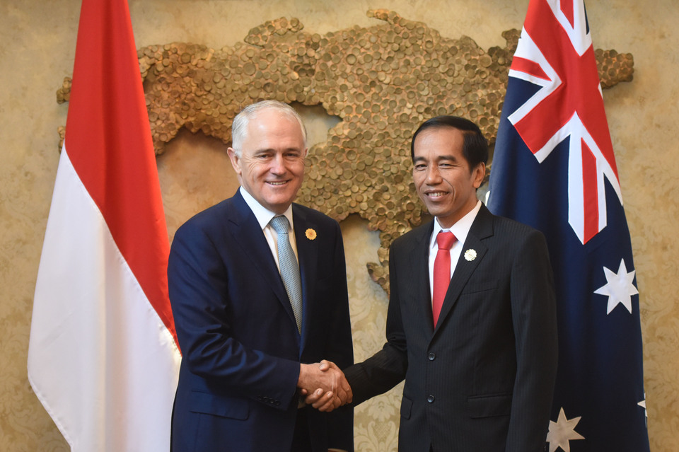 President Joko 'Jokowi' Widodo and Australian Prime Minister Malcolm Turnbull after their meeting in Vientiane, Laos on Sept. 2016. (Antara Photo/Akbar Nugroho)