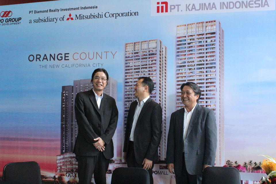 Lippo Group and Mitsubishi sign a contract to develop apartment towers in Orange County, Lippo Cikarang, with Kajima Indonesia. (Photo courtesy of Lippo Cikarang)