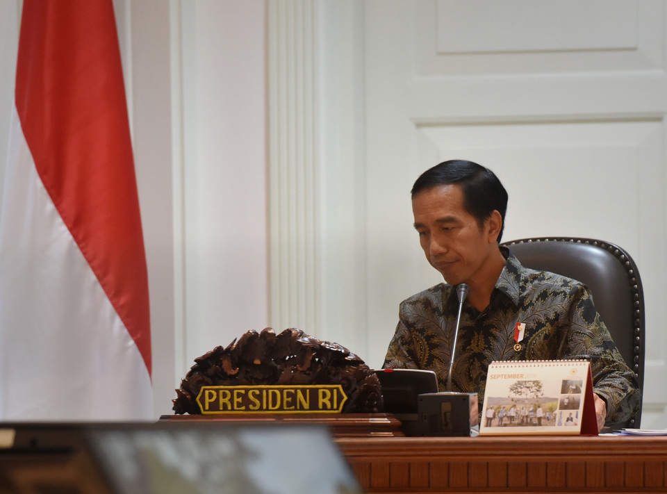 President Joko "Jokowi" Widodo has ordered the acceleration of the National Agrarian Operations Project, or Prona, land certification program, which has failed to certify even half of privately owned land in the country. (Antara Photo/Yudhi Mahatma) 
