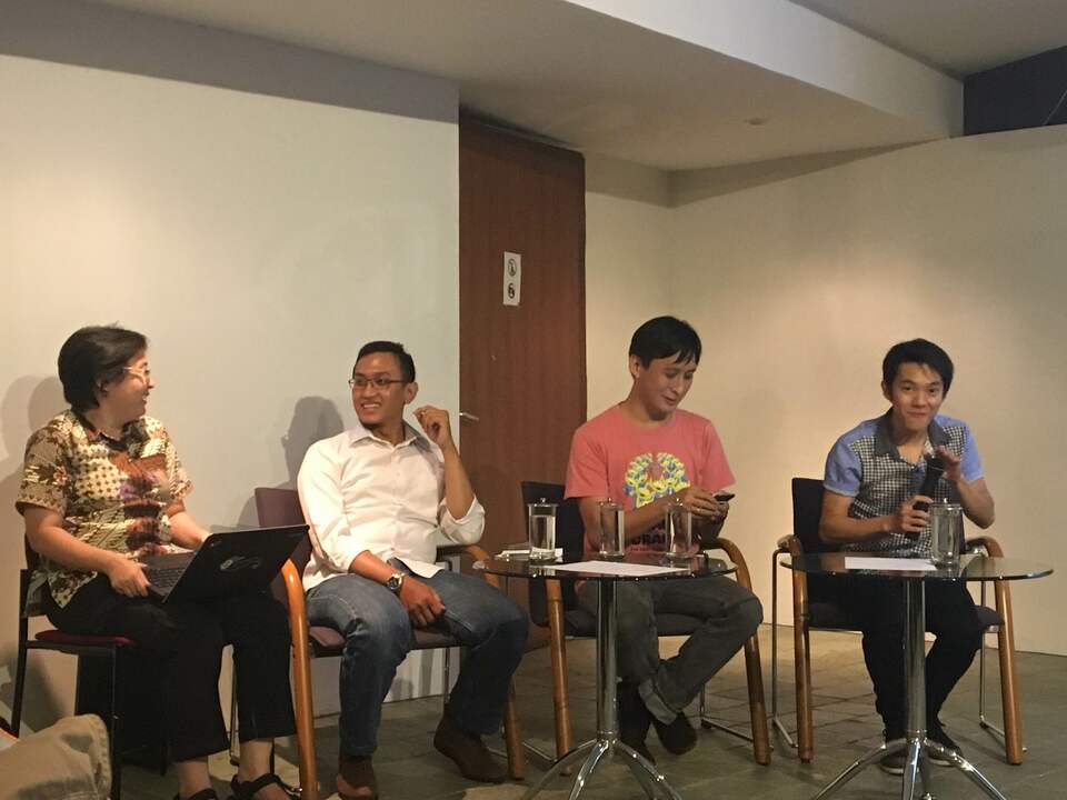 (Left to right) Magdalena Marlin Amanda, Teddy Pandu Wirawan, Michael Elwin Setiadi and Steven Aang. (JG Photo/Sheany)
