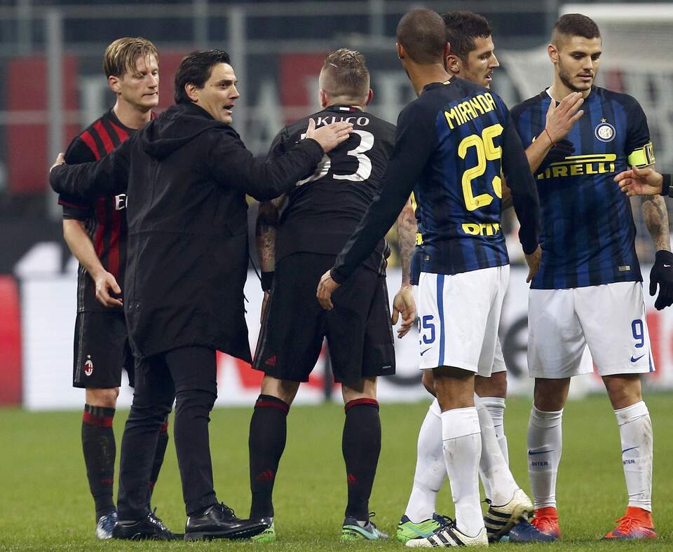 Inter Milan's coach Vincenzo Montella reacts at the end of the match. 
(Reuters Photo/Alessandro Garofalo)