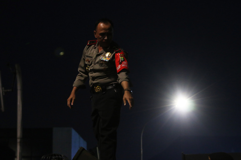 Police in Solo, Central Java, are interrogating five members of a hardline group that calls itself Laskar Umat Islam Solo, or LUIS — the Solo Muslim Army, that had raided a restaurant in Solo on Sunday (18/12). (Antara Photo/Rivan Awal Lingga)