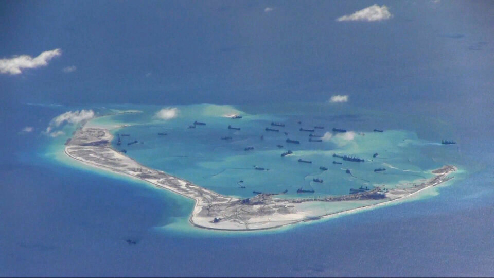 China and Southeast Asian countries have made progress in talks on a code of conduct for the disputed South China Sea, the Philippine acting foreign minister said on Tuesday (04/04). (Reuters Photo/United States Navy)