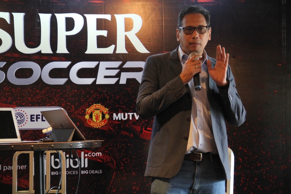SuperSoccer business development director Mirwan Suwarso speaking during a press conference in October. (Photo courtesy of SuperSoccer)