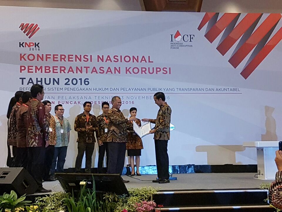The Indonesia Anti-Corruption Forum, or IACF5, presented its recommendations for President Joko Widodo at an anti-corruption conference in Jakarta on Thursday (01/12). (Photo courtesy of IACF5)