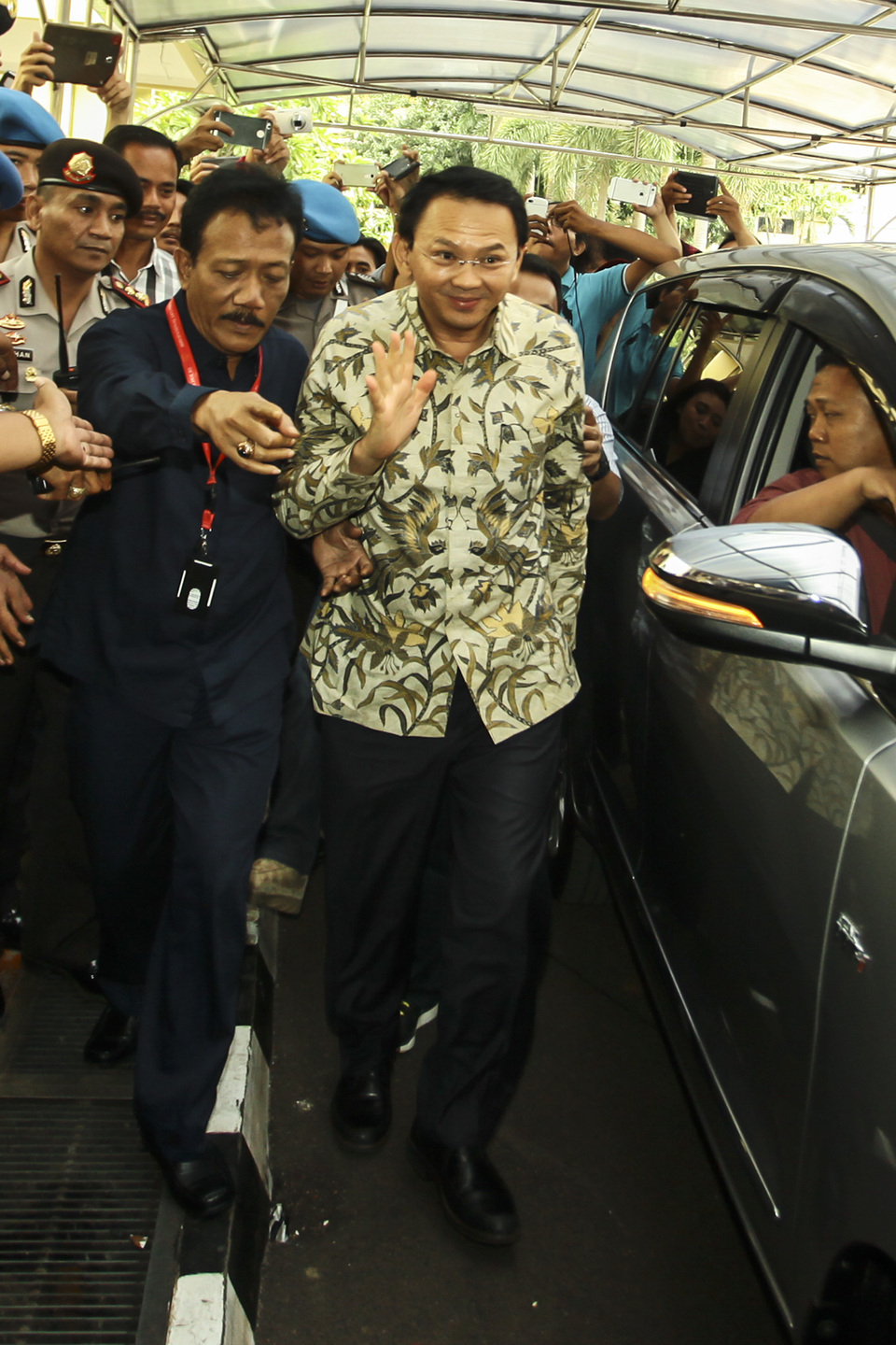 Police may move Jakarta Governor Basuki 'Ahok' Tjahaja Purnama's upcoming blasphemy trial to Cibubur in West Java over security concerns. (Antara Photo/Muhammad Adimaja)