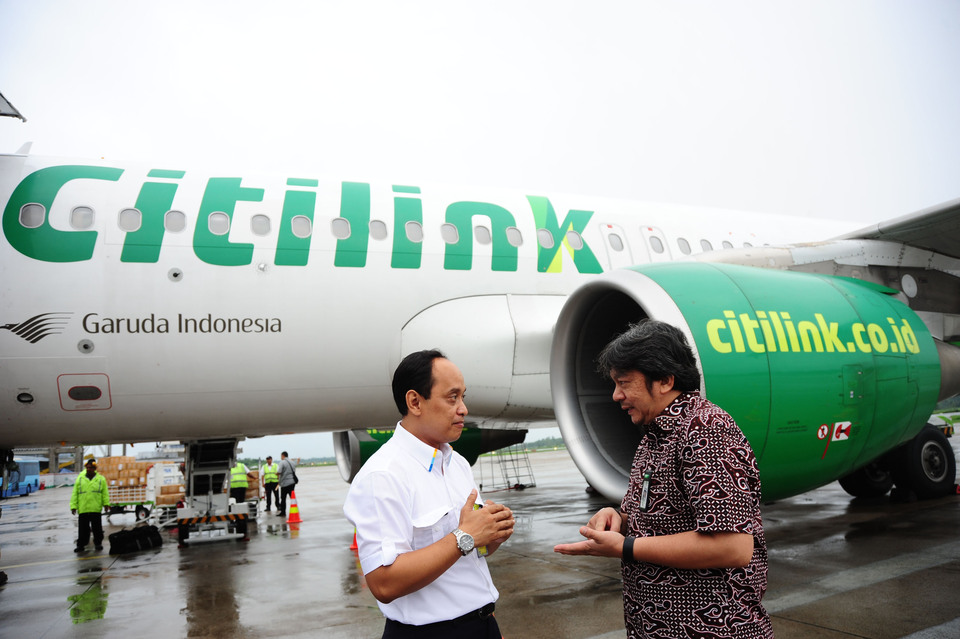 National flag carrier Garuda Indonesia has appointed Juliandra Nurtjahjo as president director of low-cost subsidiary Citilink on Friday (31/03), replacing Albert Burhan, right, who resigned last month. (Antara Photo/Jessica Helena Wuysang)