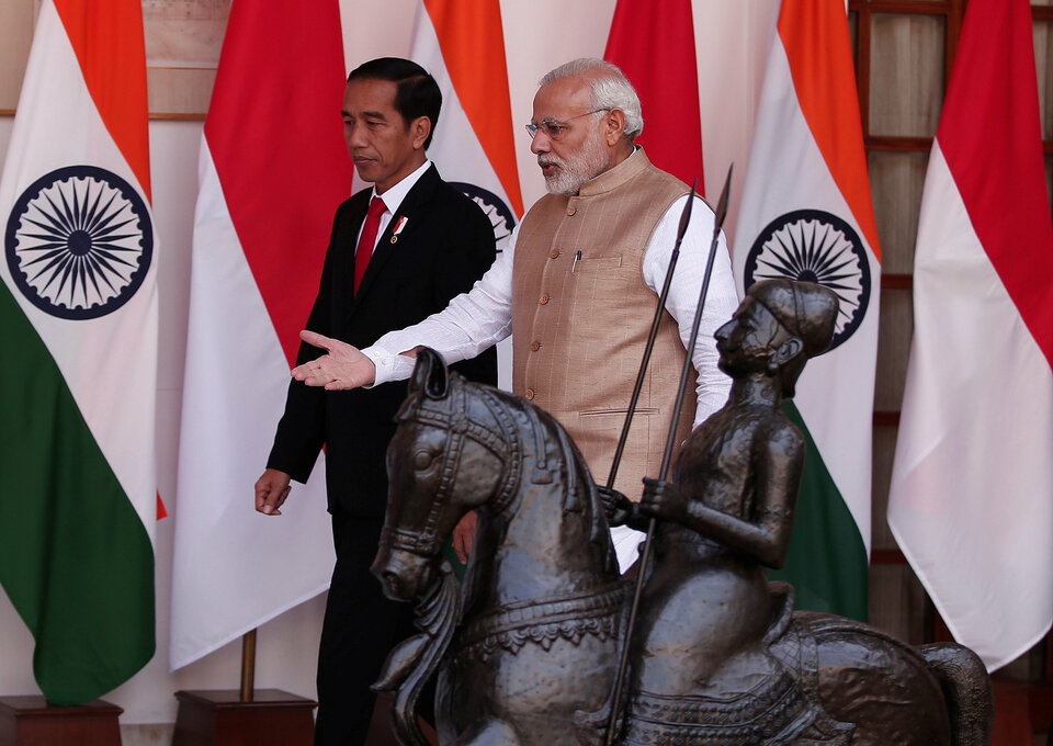 President Joko 'Jokowi' Widodo and India’s Prime Minister Narendra Modi are set to meet on Wednesday (30/05) as part of the latter’s visit to Indonesia, where the two leaders will discuss a range of bilateral issues, including the economy, maritime and the Indo-Pacific concept. (Antara Photo/Reuters Photo/Adnan Abidi)