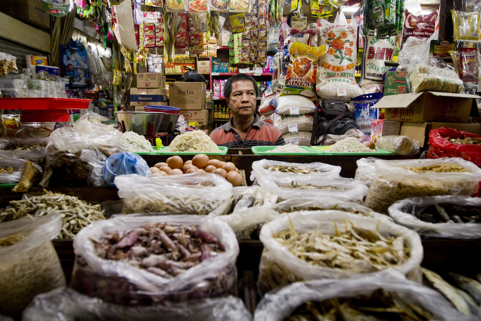 Indonesia's annual inflation rate in January is expected to ease from a month earlier. (JG Photo/Yudha Baskoro)