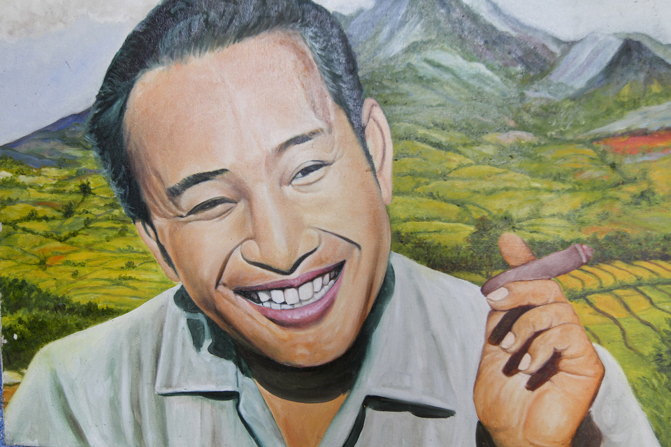 Portrait of Indonesian former president, Mr. Soeharto in Jalan Gajah Mada, Central Jakarta (25/01). Street painter claimed earn around three million rupiah to six million rupiah per month (JG Photo/Yudha Baskoro)