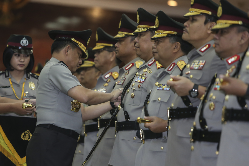 National Police Chief Gen. Tito Karnavian swears in new top officers on Wednesday (04/01). (Antara Photo/Muhammad Adimaja)