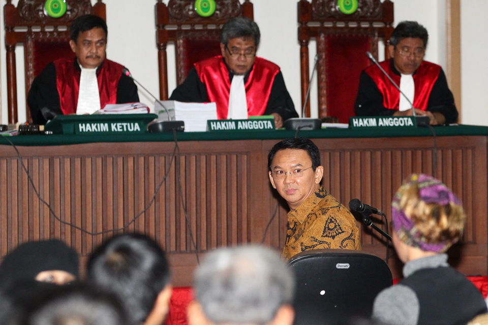 Jakarta Governor Basuki 'Ahok' Tjahaja Purnama will testify for the first time in his blasphemy trial on Tuesday (04/04). (Antara Photo/Irwan Rismawan)