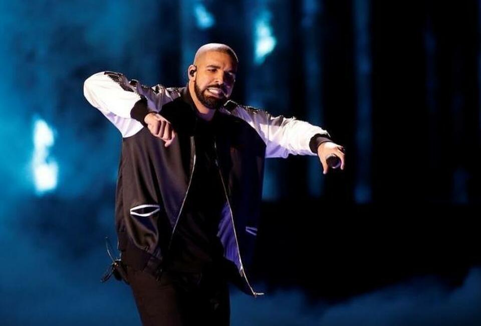 Drake performs during the iHeartRadio Music Festival at The T-Mobile Arena in Las Vegas, Nevada, US September 23, 2016. (Reuters Photo/Steve Marcus/File Photo)