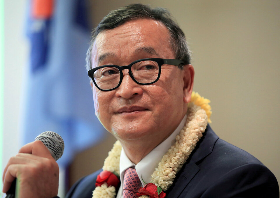 Cambodia's exiled former opposition leader Sam Rainsy was sentenced in absentia on Thursday (30/03) to an additional 20 months in prison for defamation, on top of a previous five-year term. (Reuters Photo/Romeo Ranoco)