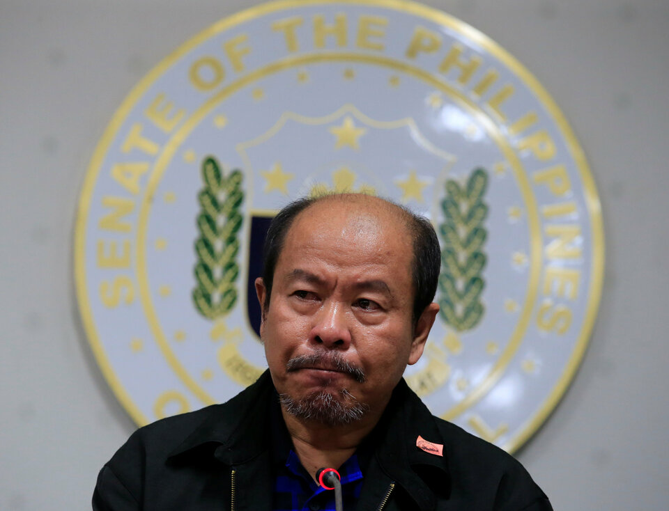 Arturo Lascanas, a retired Davao policeman, speaks during a news conference at the Senate headquarters in metro Manila, Philippines February 20, 2017.  (Reuters Photo/Romeo Ranoco)