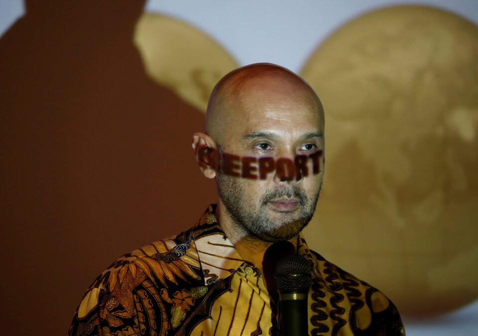 Freeport Indonesia spokesman Riza Pratama at a press conference in Jakarta on Monday (20/02). (Reuters Photo/Beawiharta)
