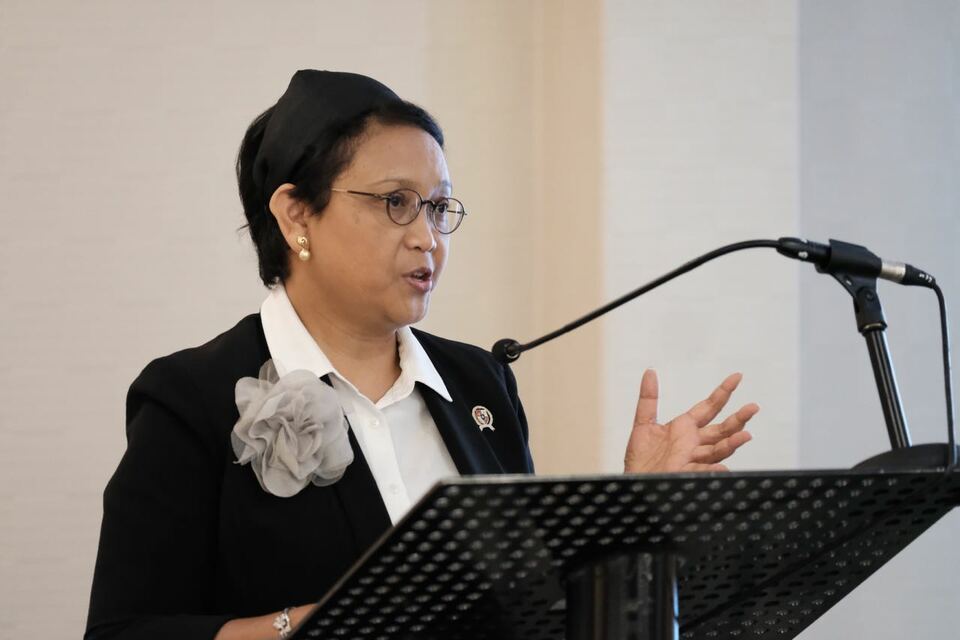 Foreign Minister Retno Marsudi last week received the UN Women and Global Partnership Forum’s Agent of Change award for her work in gender equality and women’s empowerment.
(Photo courtesy of the Ministry of Foreign Affairs)