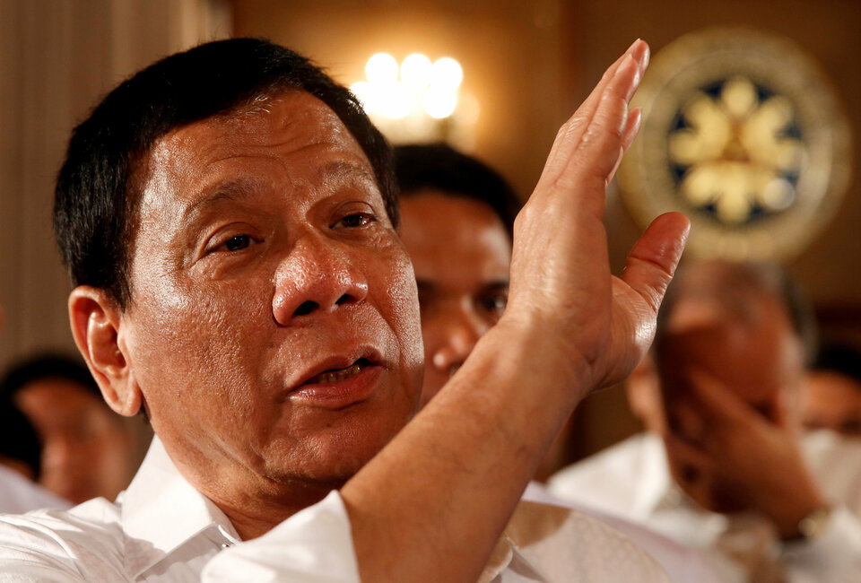 Philippine President Rodrigo Duterte on Sunday (19/03) welcomed the prospect of the International Criminal Court putting him on trial over his bloody war on drugs, saying he would not be intimidated and his campaign would be unrelenting and 'brutal.' (Reuters Photo/Erik De Castro)