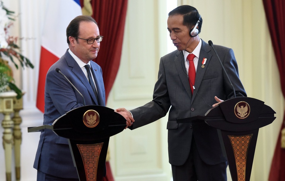 President Joko 'Jokowi' Widodo and President François Hollande agreed to strengthen bilateral relations between Indonesia and France during a state meeting in Jakarta on Wednesday (29/03). (Photo courtesy of the State Secretariat)