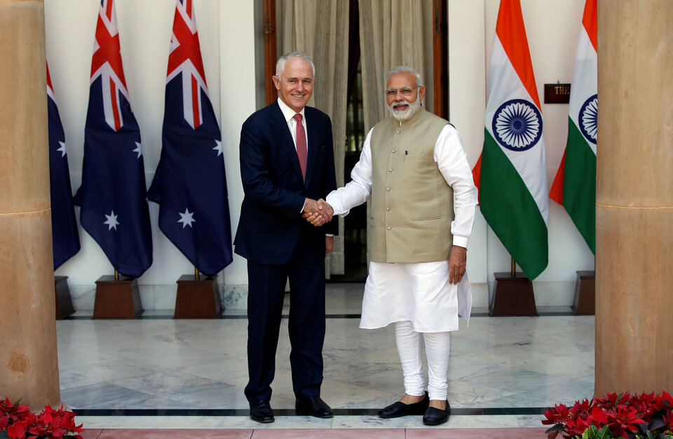 India and Australia agreed on Monday (10/04) to revive stalled talks on a bilateral trade deal but, on a visit to New Delhi, Australian Prime Minister Malcolm Turnbull conceded that chances of an early breakthrough were slim. (Reuters Photo/Adnan Abidi)