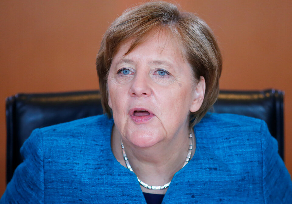 German Chancellor Angela Merkel has urged the United States and China to put political pressure on North Korea over its nuclear program, pressing for a peaceful resolution to escalating tensions. (Reuters Photo/Hannibal Hanschke)