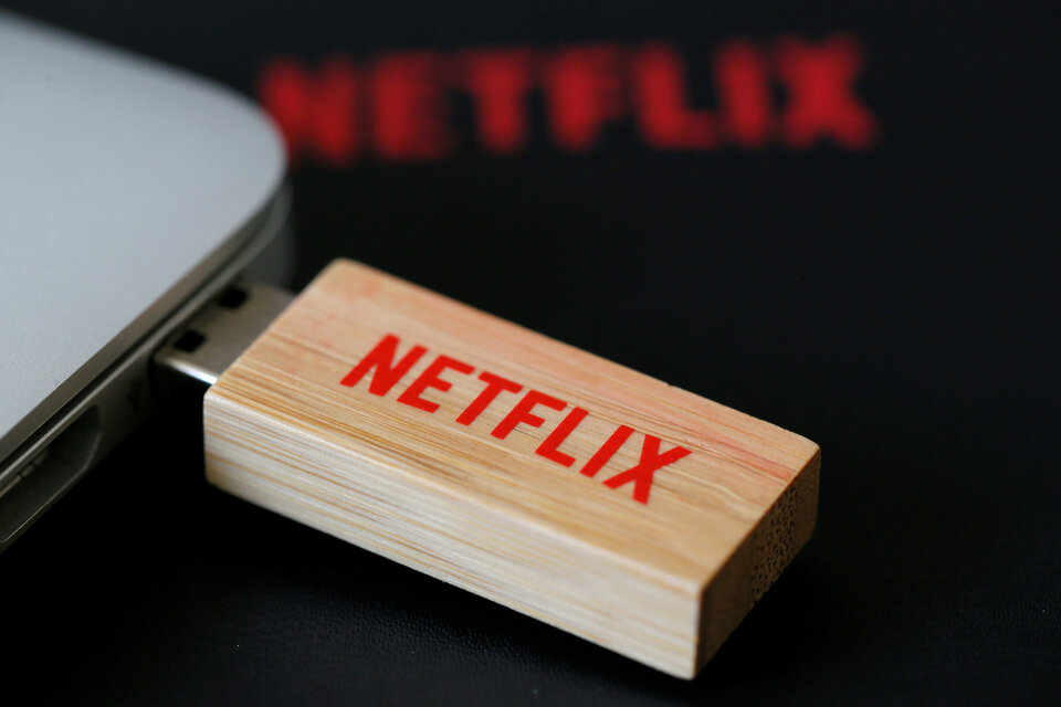US video streaming service provider Netflix is in talks with Indonesia's top telecom firm Telekomunikasi Indonesia to roll out its service in the country, a spokesman at the Indonesian company said. (Reuters Photo/Gonzalo Fuentes)