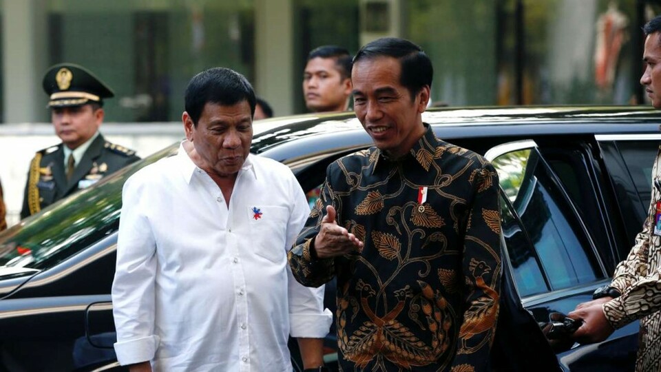 President Joko 'Jokowi' Widodo's trip to the Philippines is meant to reciprocate President Rodrigo Duterte's visit to Indonesia in September.
(Reuters Photo)