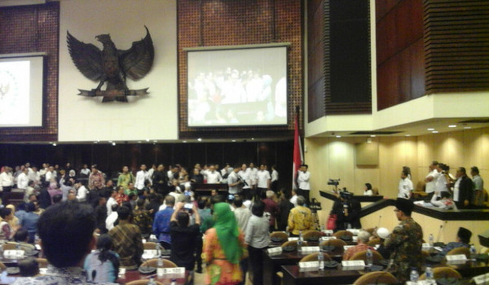 Squabbles erupted ahead of a plenary meeting of regional councilors in Jakarta on Monday (03/04). (SP Photo/Robert Wardhy)