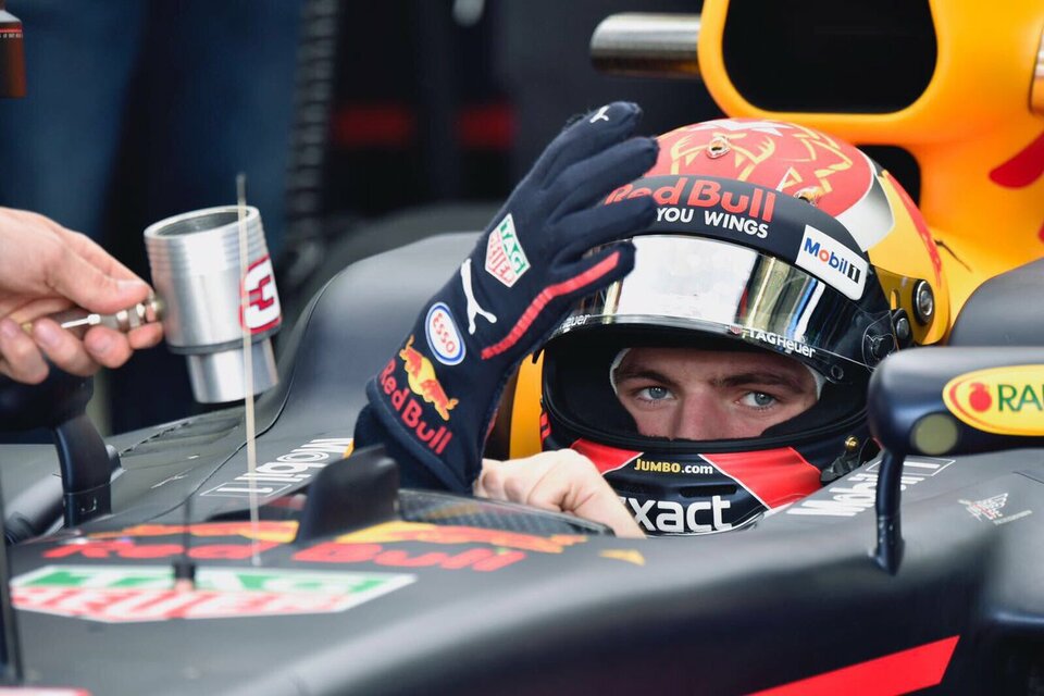 Max Verstappen apologized to Brazilian Formula One fans on Monday (17/04) after a comment about Felipe Massa caused offense. (Photo courtesy of Twitter/Max Verstappen)