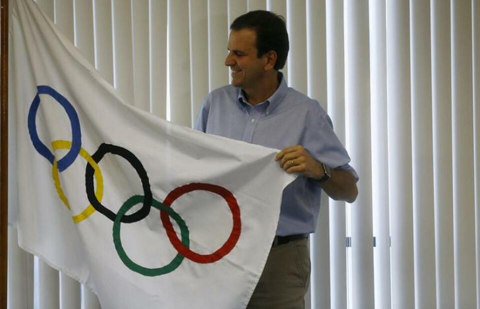 Former Rio de Janeiro Mayor Eduardo Paes is accused of taking millions of dollars in bribes for contracts related to last year's Olympic Games. (Reuters Photo/Ricardo Moraes)
