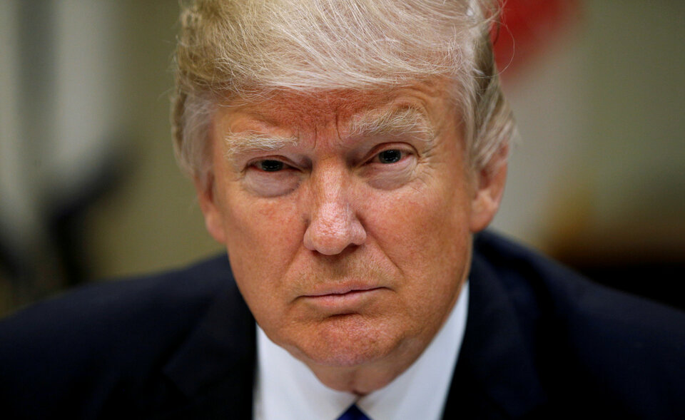 US President Donald Trump endorsed a government shutdown later this year in a post on Twitter on Tuesday (02/05) that also urged Republicans to consider changing Senate rules to make it easier to pass spending and other bills without any Democratic support.  (Reuters Photo/Kevin Lamarque)

