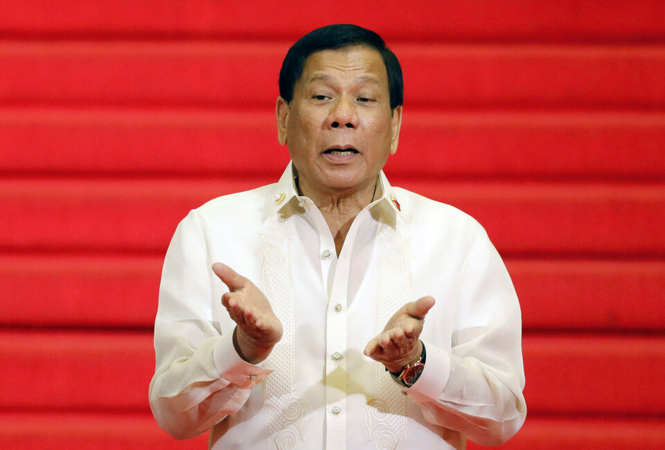Philippine President Rodrigo Duterte has appealed to Muslim separatists and Maoist-led rebels to join his government's fight against Islamic State-linked militants. (Reuters Photo/Erik De Castro)