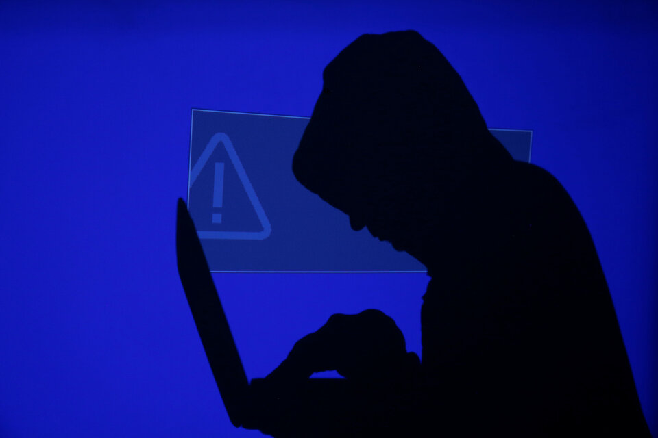 New malware designed to exploit software vulnerability similar to last year's WannaCry cyberattack is on the rise, along with an increase in cryptocurrency mining malware, are posing an emerging cybersecurity threat, a new report showed on Tuesday (25/09). (Reuters Photo/Kacper Pempel)