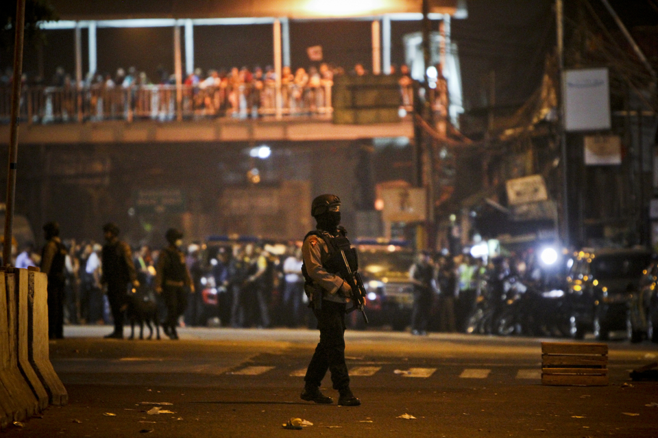 Revisions to the country's 2003 Antiterrorism Law currently being drafted by lawmakers must emphasize a greater role for law enforcement, not the military, in the fight against terror, the National Police Commission, or Kompolnas, said in a statement on Wednesday (31/05). (JG Photo/Yudha Baskoro)