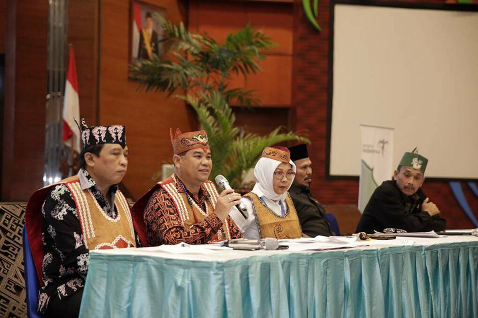 The organizing committee of Central Kalimantan's Isen Mulang Festival at a press conference in Jakarta on May 17, 2017. (Photo Courtesy of the Tourism Ministry)