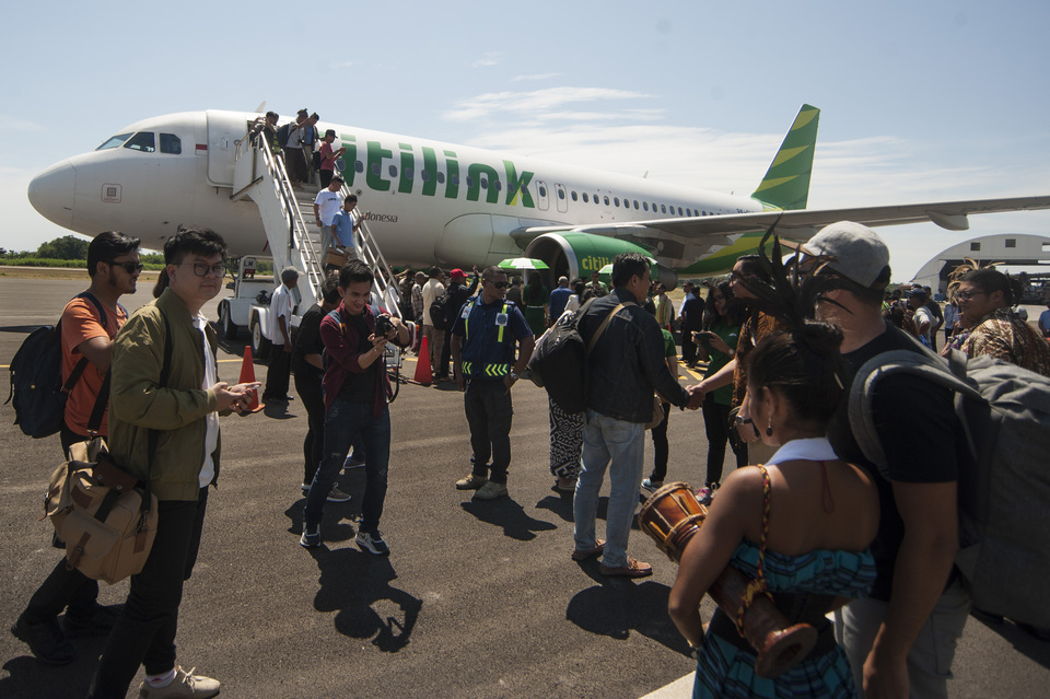 Citilink, the subsidiary budget airline of national flag carrier Garuda Indonesia, reported a spike in passengers during the Idul Fitri exodus season this year, improving the airline's capacity utilization. (Antara Photo/Nyoman Budhiana) 