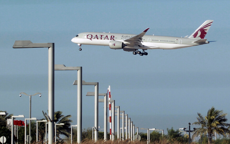 A Qatar Airways plane is seen in Doha, Qatar, June 5. (Reuters Photo)