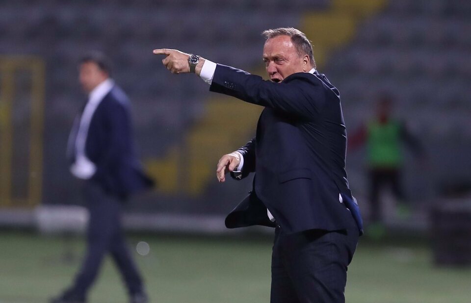 Netherlands coach Dick Advocaat. (Photo courtesy of Twitter/Fenerbahce)