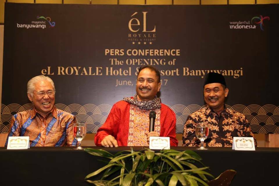 Tourism Minister Arief Yahya and Trade Minister Enggartiasto Lukita officiated four-star El Royale Hotel in Banyuwangi, East Java, on Wednesday (21/06). (Tourism Ministry Photo)