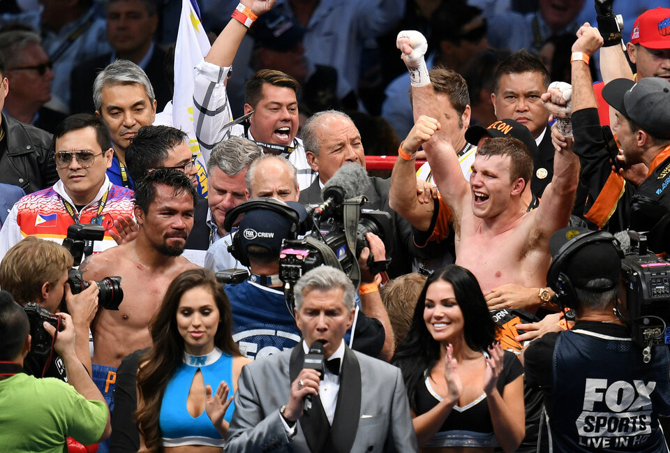 Jeff Horn of Australia celebrates his win over Manny Pacquiao to claim the WBO welterweight title in Brisbane on Sunday (02/07). (Reuters Photo/AAP-Dan Peled)