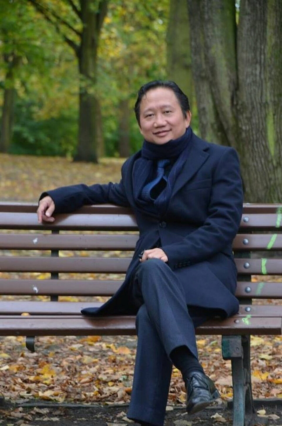 Trinh Xuan Thanh, a former official at state oil company PetroVietnam, sits on a park bench in Berlin in this undated photo. Vietnam's state television on Aug. 3, 2017 broadcast images of the former state oil executive saying he had turned himself into authorities in the Southeast Asian country, after Germany accused Vietnam of having kidnapped Thanh who was seeking asylum. (Reuters Photo/DPA)