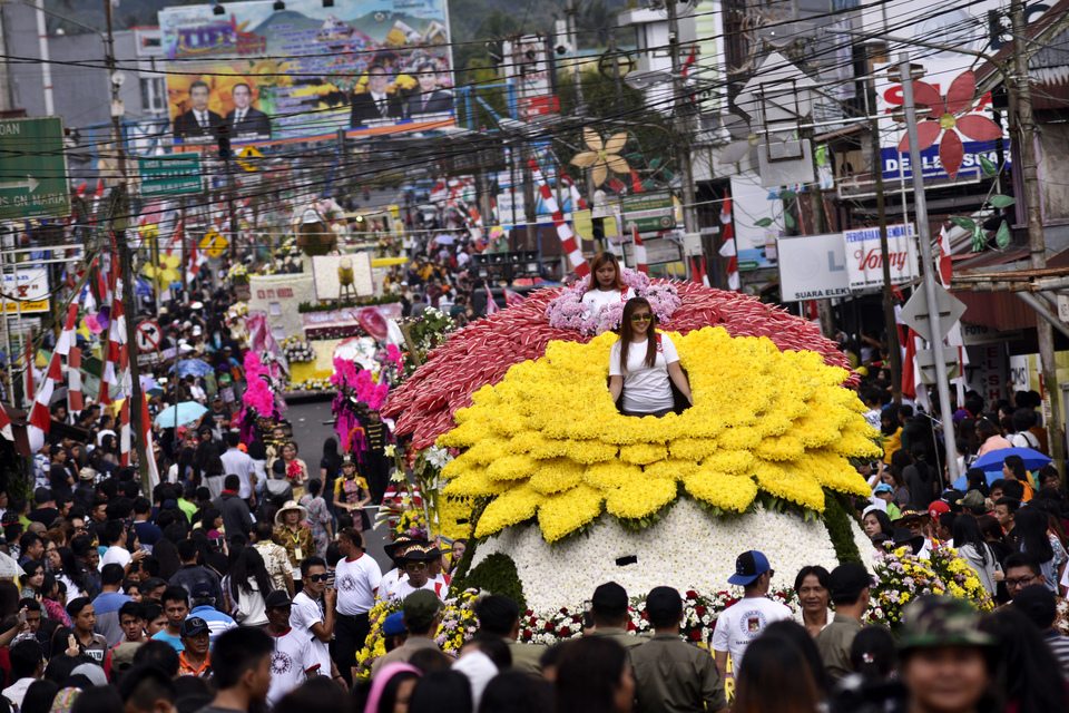 The Tomohon International Flower Festival is currently being held on Aug. 7-12 with full support from Indonesia's Tourism Ministry. (Antara Photo/Adwit B. Pramono)