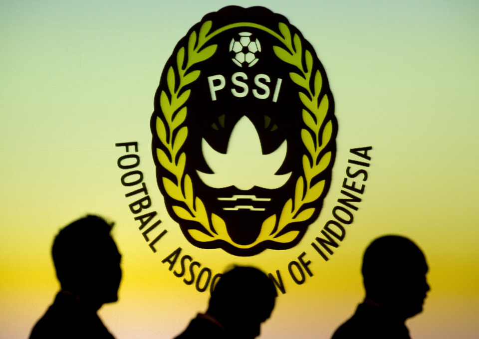 The Indonesian Football Association, or PSSI, is going to hire referees from abroad to upgrade the quality of refereeing its top-tier league Liga 1.
 (Antara Photo/Sigid Kurniawan)