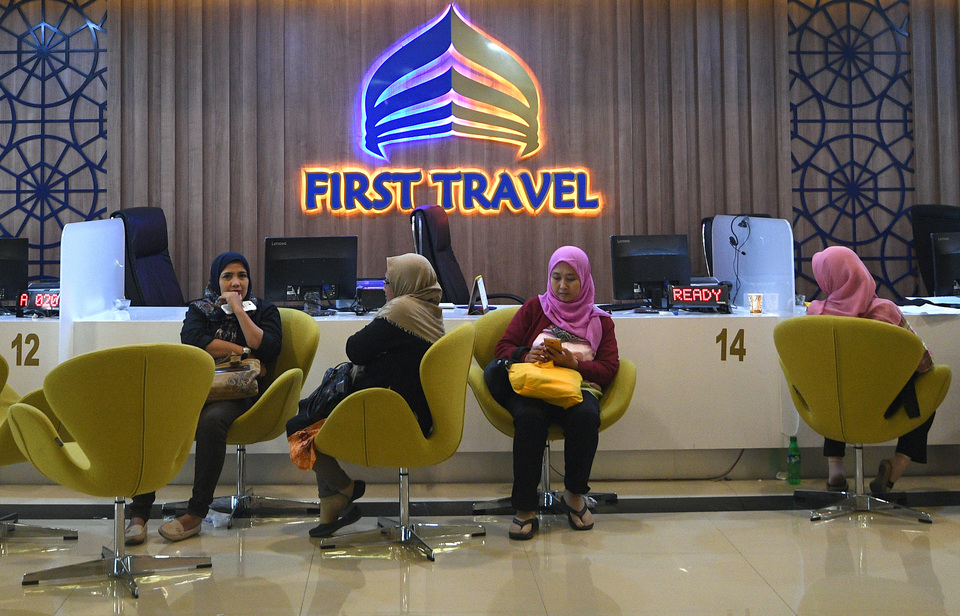 The public exposure of the fraud committed by the husband and wife owners of First Travel, Andika Surachman and Aniessa Hasibuan, caused quite a national stir. (Antara Photo/Sigid Kurniawan)