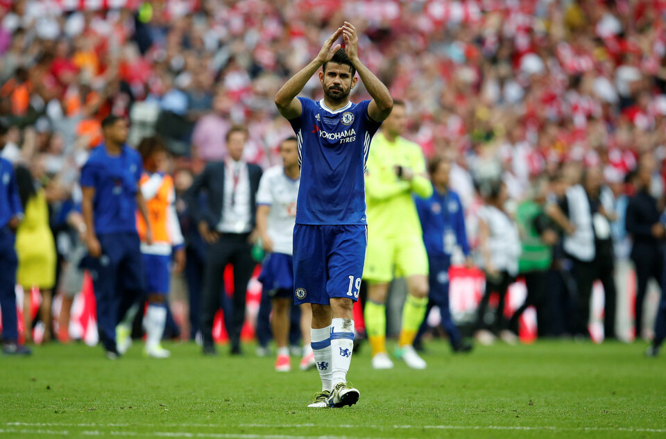 Chelsea’s Diego Costa applauds the fans at the end of the FA Cup final against Arsenal in May. (Reuters Photo/Andrew Yates)