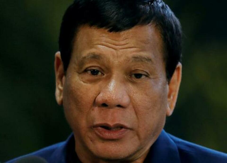 Philippine President Rodrigo Duterte on Saturday (16/09) asked the head of the country's Commission on Human Rights (CHR) if he was a pedophile for focusing on the killing of teenagers in the government's bloody war on drugs.
(Reuters Photo/Erik De Castro)