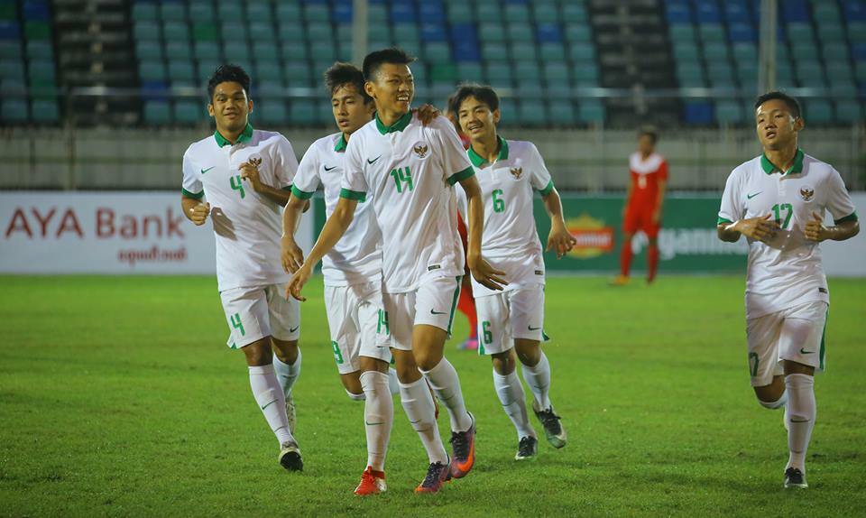 Indonesia's Feby Eka Putra (14) celebrates a goal with his teammates during the boys team's big win against the Philippines at the 2017 AFF U-18 Championship in Yangon, Myanmar, on Thursday (07/09). (Photo courtesy of the Indonesian Football Association PSSI)