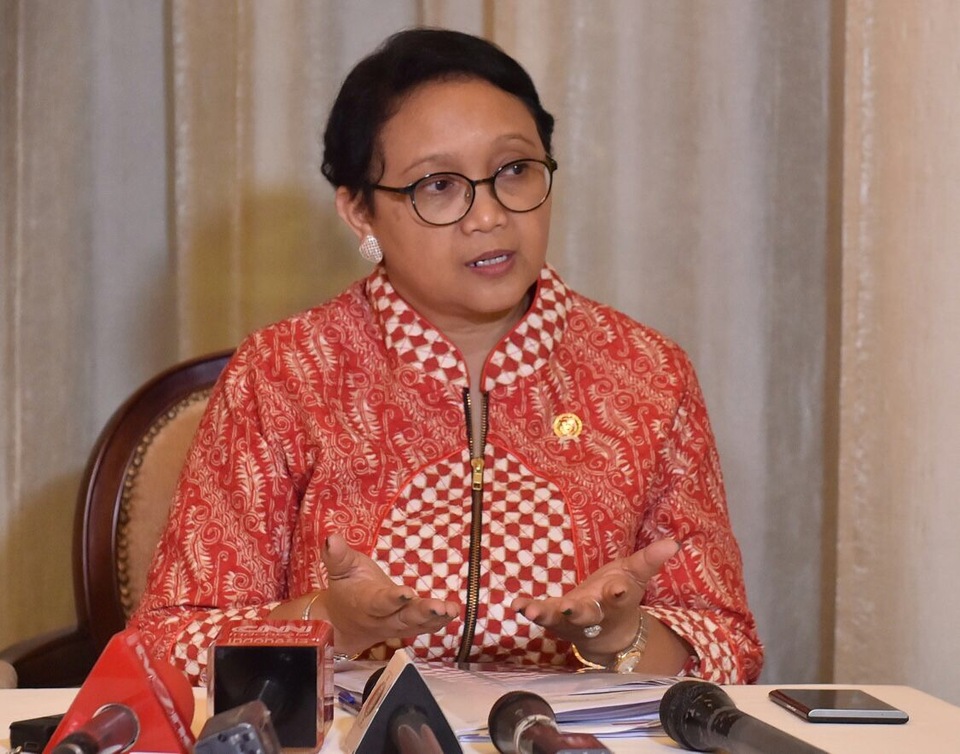 Foreign Minister Retno Marsudi on Friday (24/11) welcomed progress made to repatriate Rohingya refugees back to Myanmar’s Rakhine State from neighboring Bangladesh and emphasized the importance of setting up infrastructure and ensuring security for the refugees upon their return. (Photo courtesy of the Cabinet Secretariat)