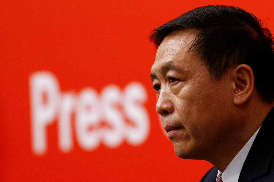 Vice Minister of the State Administration of Press, Publication, Radio, Film and Television Zhang Hongsen attends a news conference during the 19th National Congress of the Communist Party of China in Beijing, Friday (20/10).  (Reuters Photo/Thomas Peter)