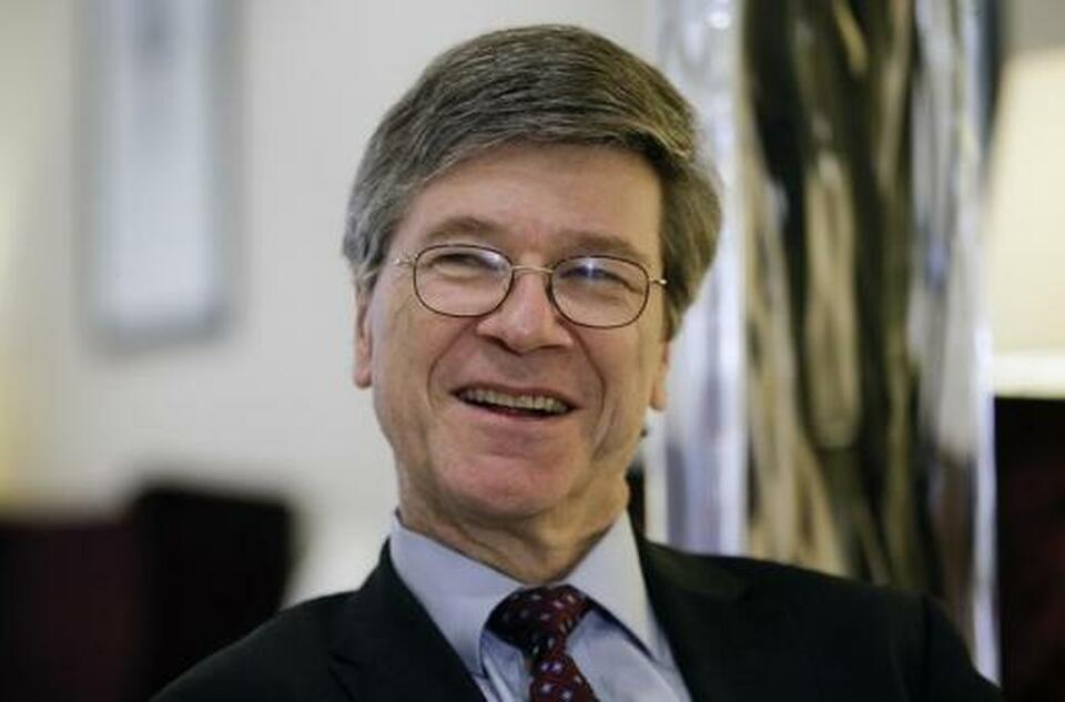 The world faces a ticking time bomb in the form of global warming, and recent disasters caused by extreme weather should motivate individuals to urgently seek 'climate justice,' leading United States economist Jeffrey Sachs said. (Reuters Photo/Max Rossi)